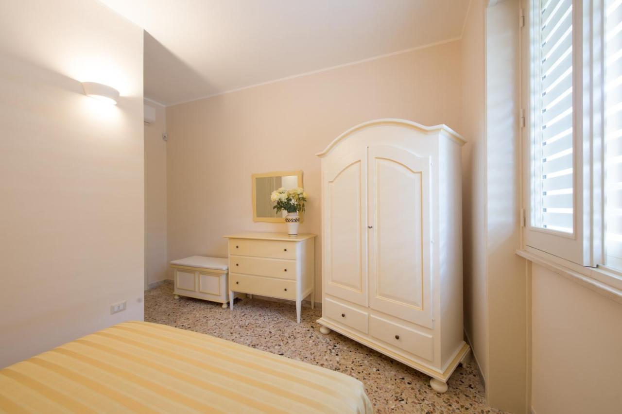 Parco Degli Aranci Bed & Breakfast Cutrofiano Exterior photo